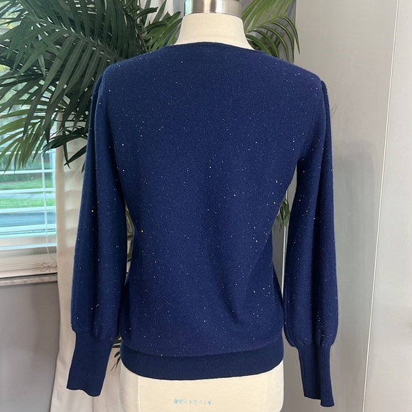 Neiman Marcus The Cashmere Collection/ Sweater - Picture 3 of 8